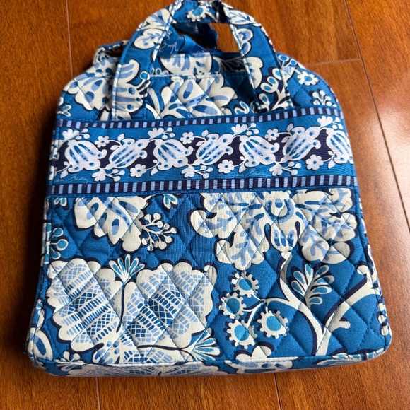 Vera Bradley Blue Lagoon Quilted Tech Organizer Travel Electronic Accessory Bag. - Picture 1 of 9